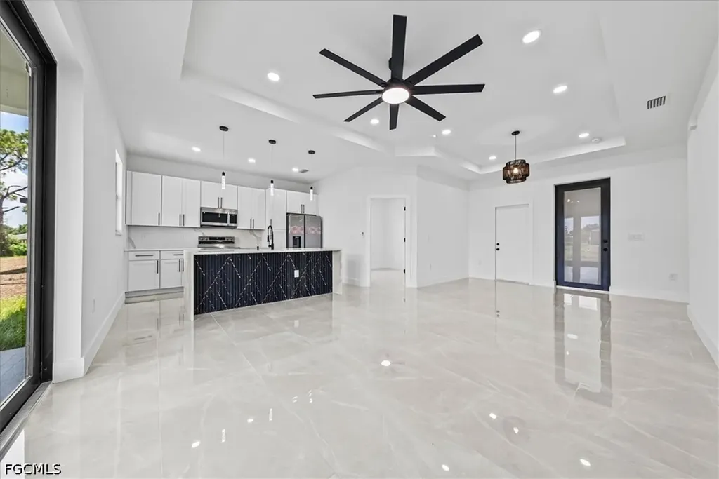 2129/2131 Fairway Drive Lehigh Acres FL 33973