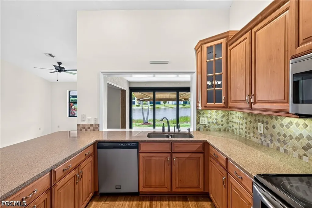 13235 Oak Hill Loop Fort Myers FL 33912