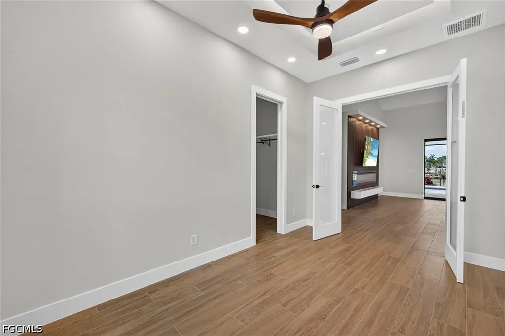 2201 Beach Parkway W Cape Coral FL 33914