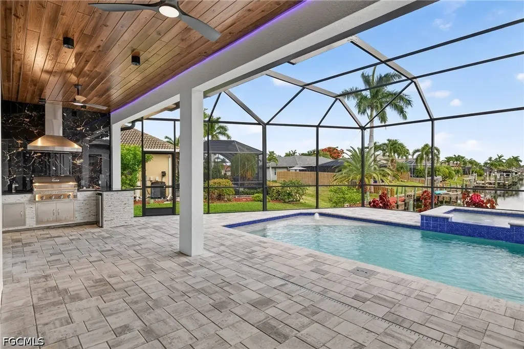 2201 Beach Parkway W Cape Coral FL 33914