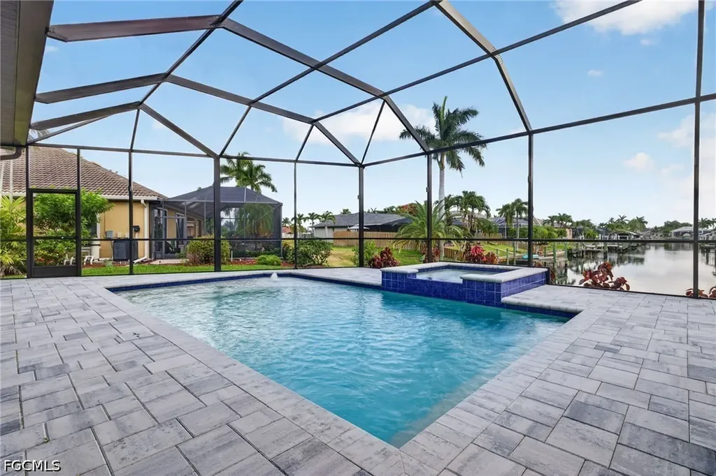 2201 Beach Parkway W Cape Coral FL 33914