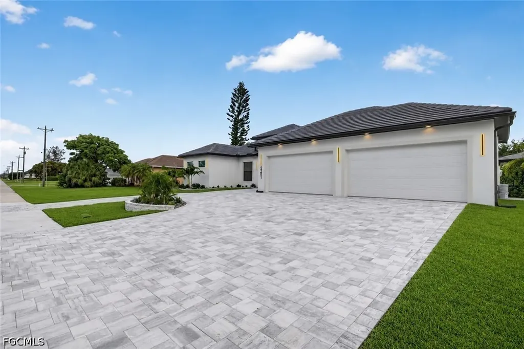 2201 Beach Parkway W Cape Coral FL 33914
