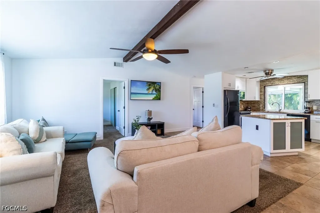 542 SE 33rd Terrace Cape Coral FL 33904