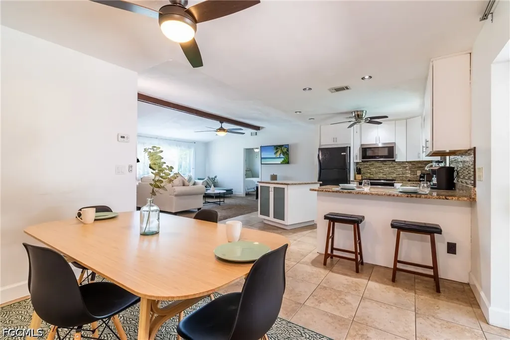 542 SE 33rd Terrace Cape Coral FL 33904