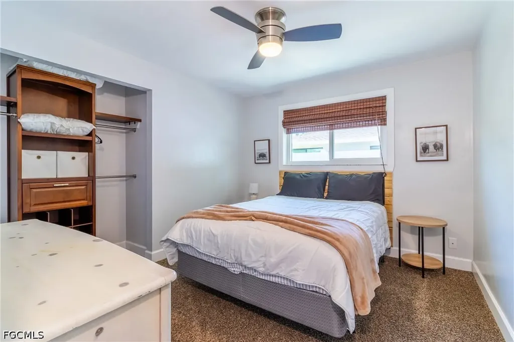 542 SE 33rd Terrace Cape Coral FL 33904