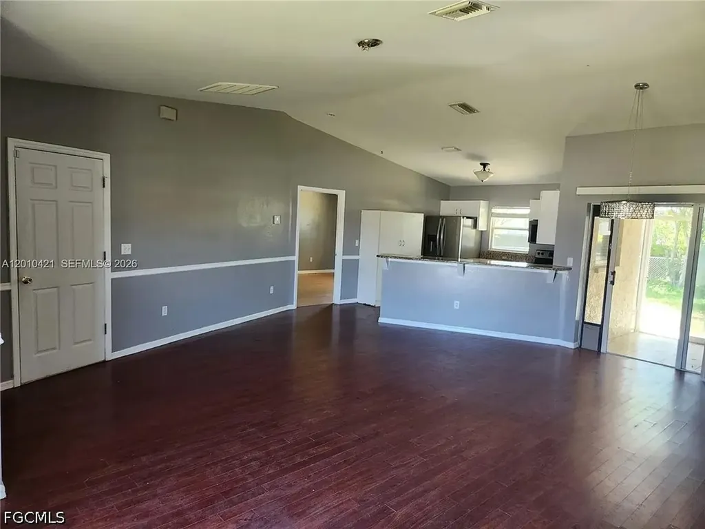 316 NE 7th Street Cape Coral FL 33909