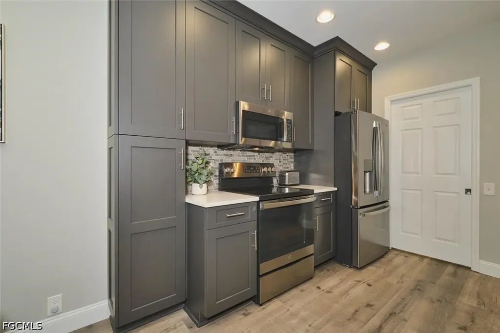 9190 Southmont Cove Fort Myers FL 33908