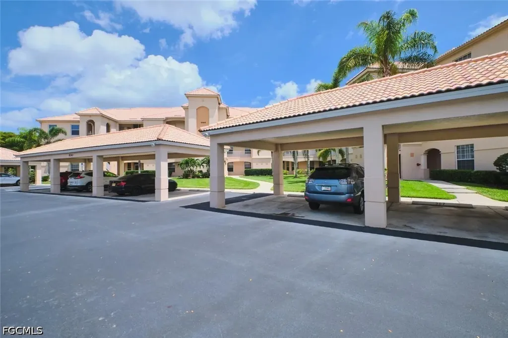 9190 Southmont Cove Fort Myers FL 33908