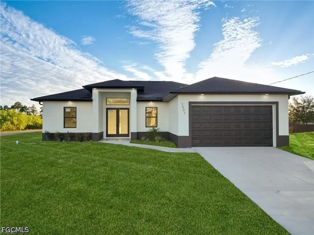 2001 Curry Avenue N Lehigh Acres FL 33971