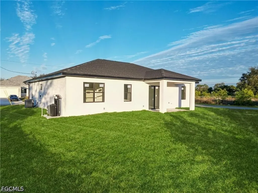 2001 Curry Avenue N Lehigh Acres FL 33971