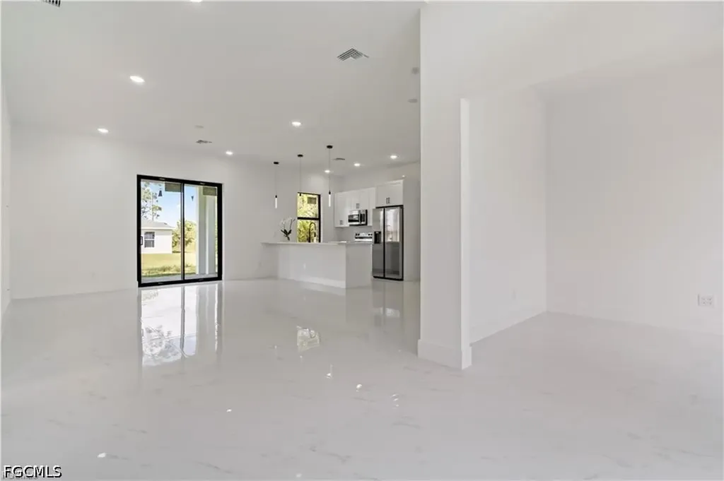 2001 Curry Avenue N Lehigh Acres FL 33971