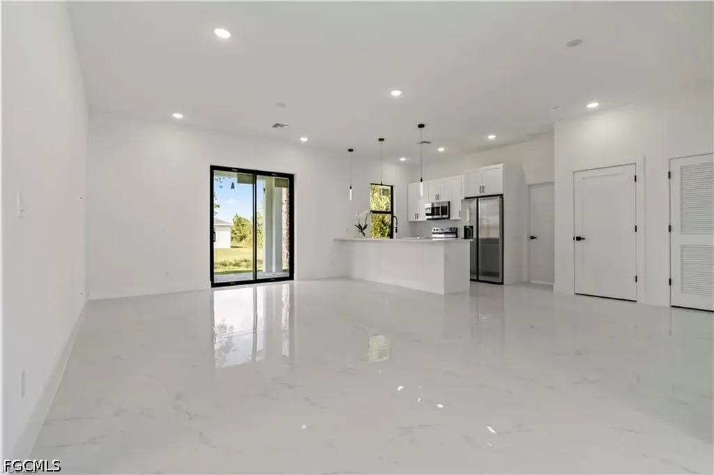 2001 Curry Avenue N Lehigh Acres FL 33971