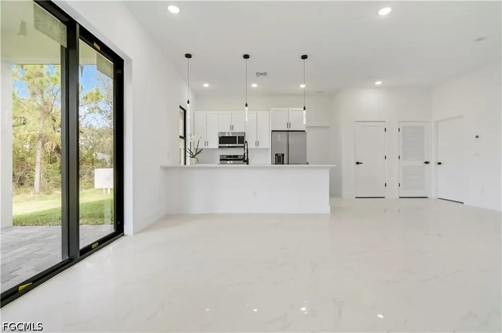 2001 Curry Avenue N Lehigh Acres FL 33971