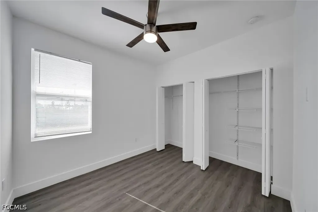 275 SW 4th Street Cape Coral FL 33991