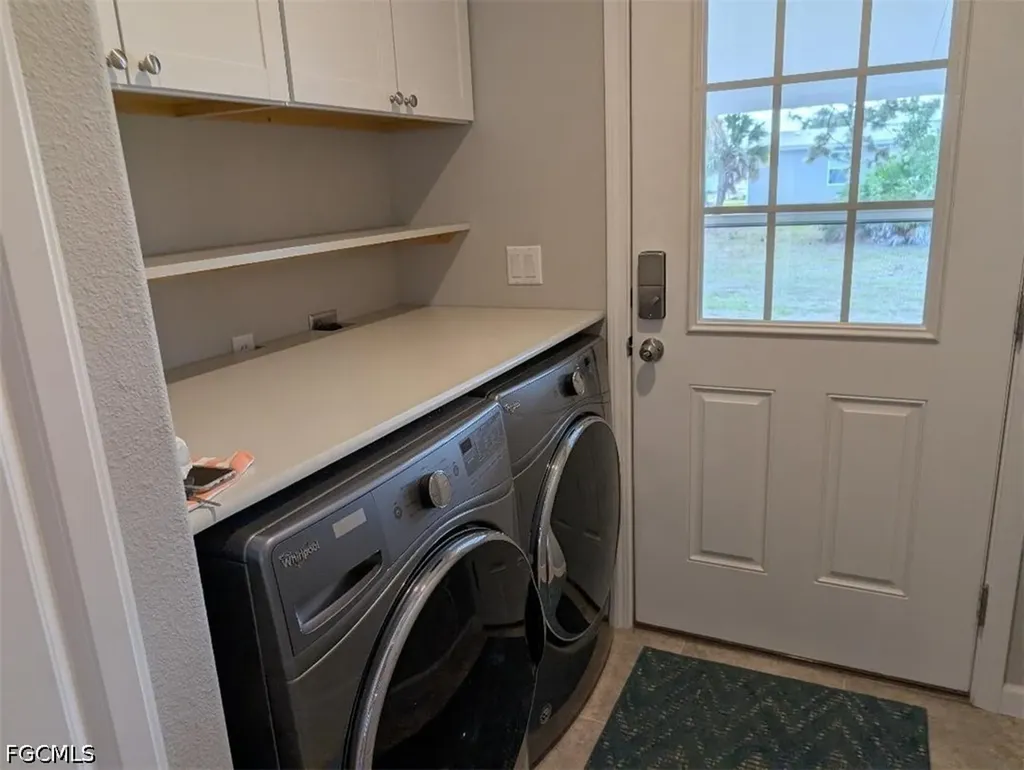 32 Greenwood Drive North Fort Myers FL 33903