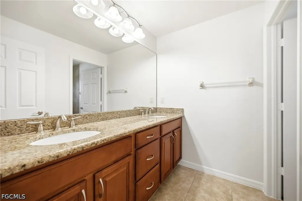 1502 SE 33rd Street Cape Coral FL 33904