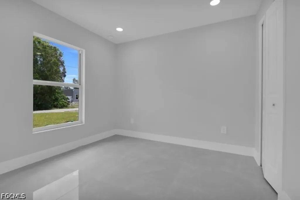 5137 26 Street Lehigh Acres FL 33973