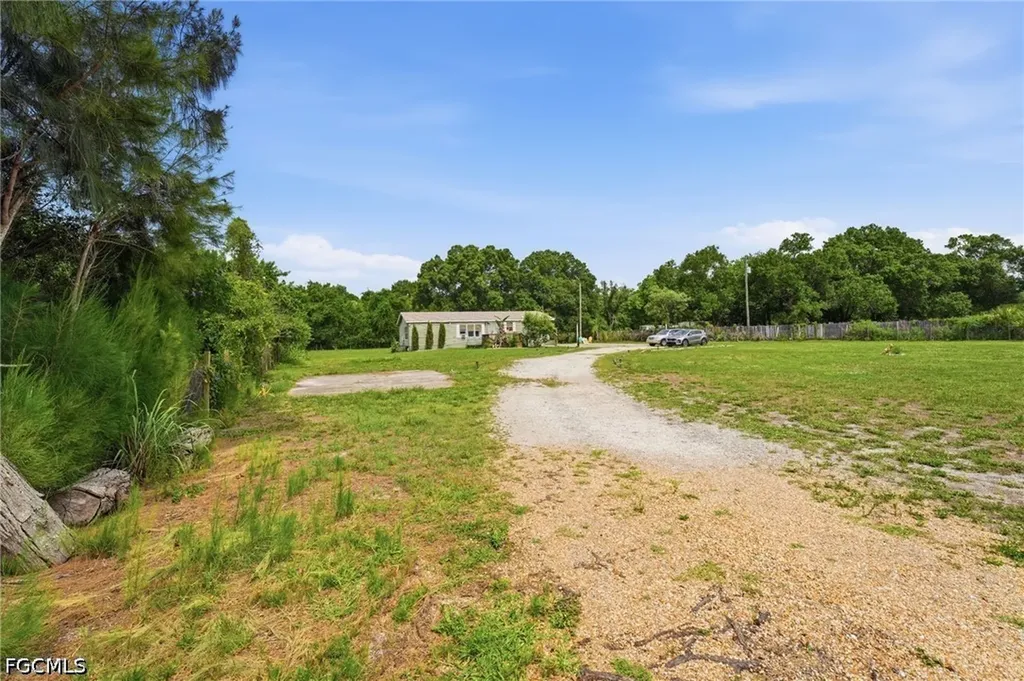 7962 Bartholomew Drive North Fort Myers FL 33917