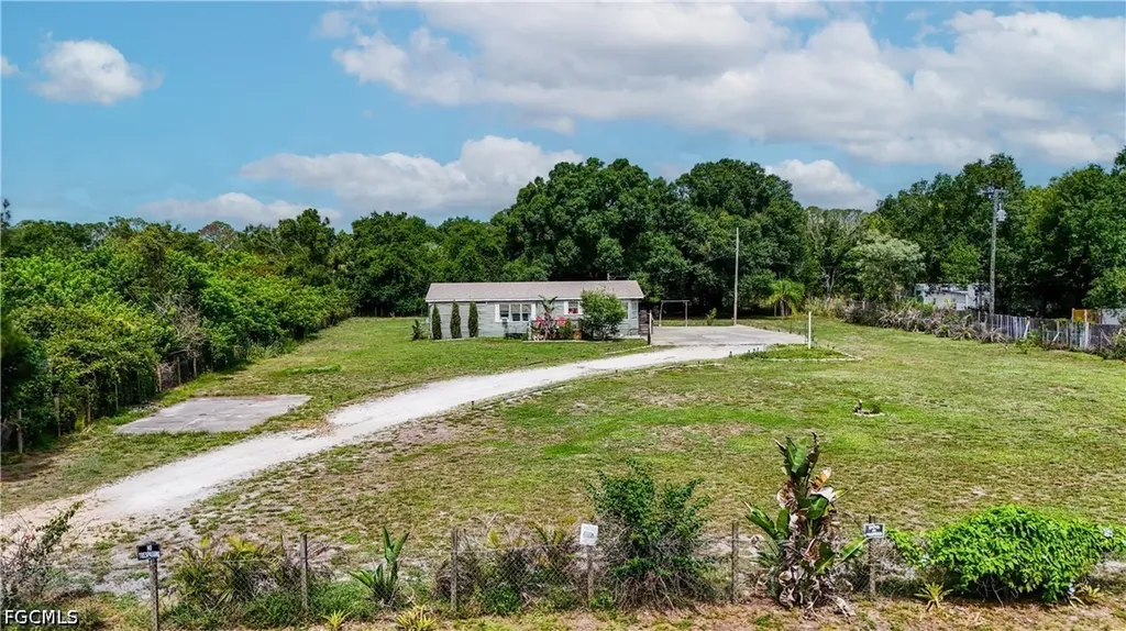7962 Bartholomew Drive North Fort Myers FL 33917