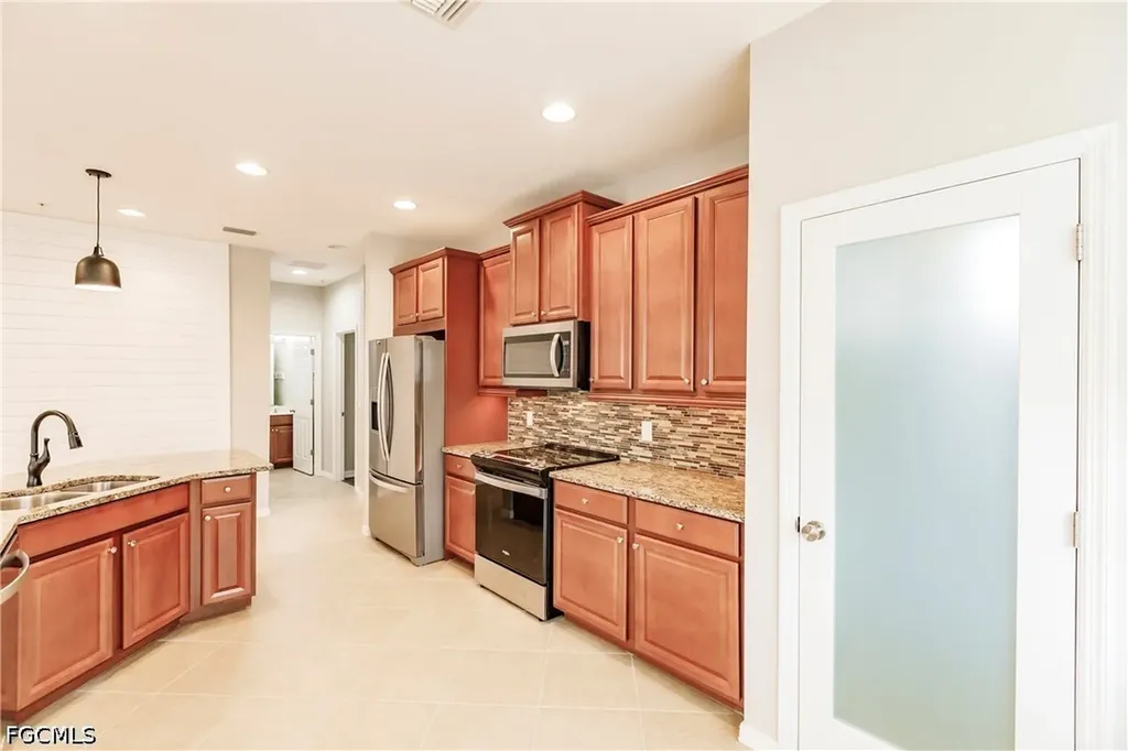 18280 Creekside Preserve Loop Fort Myers FL 33908