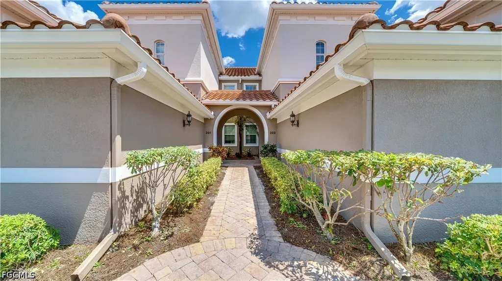 10230 Glastonbury Circle Fort Myers FL 33913