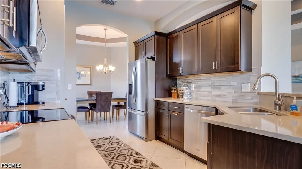 10230 Glastonbury Circle Fort Myers FL 33913