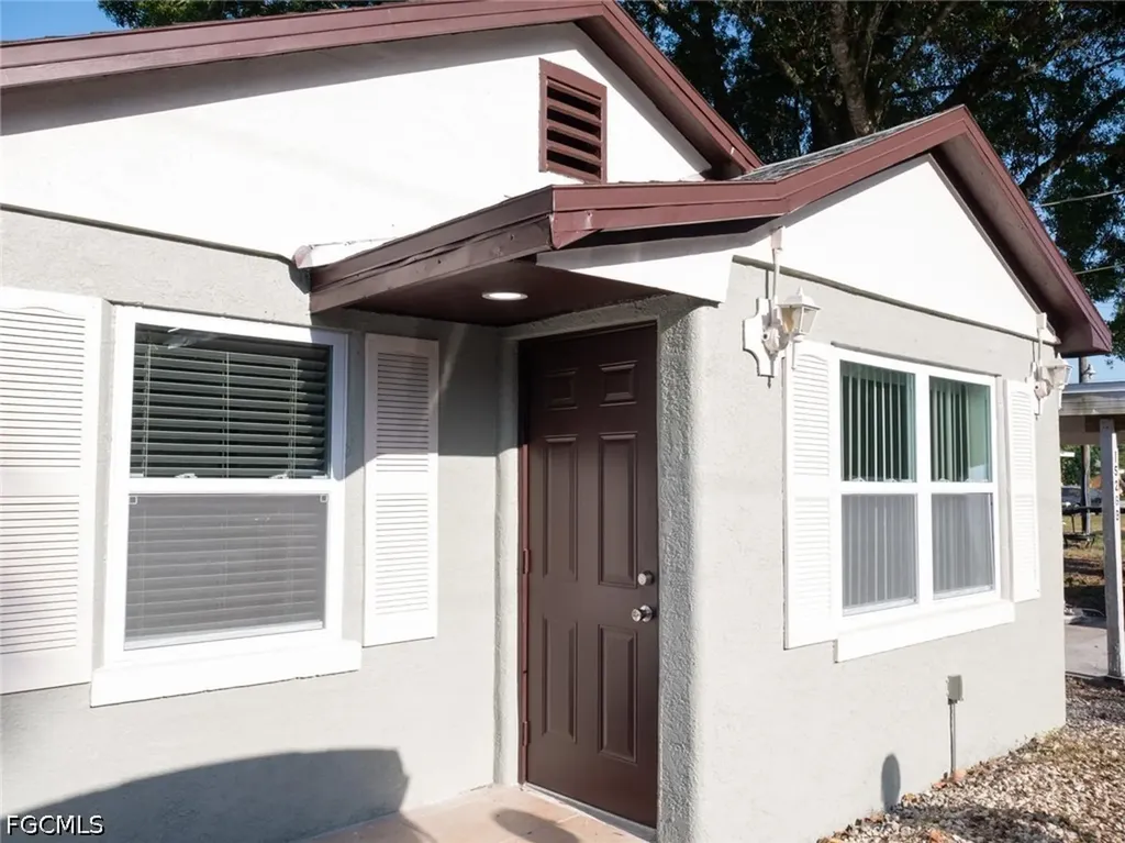 1526 Wood Road North Fort Myers FL 33903