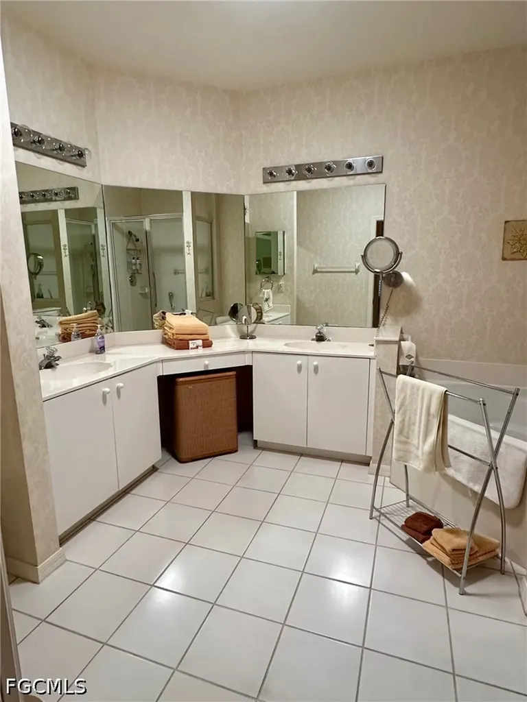 9304 Lake Abby Lane Bonita Springs FL 34135