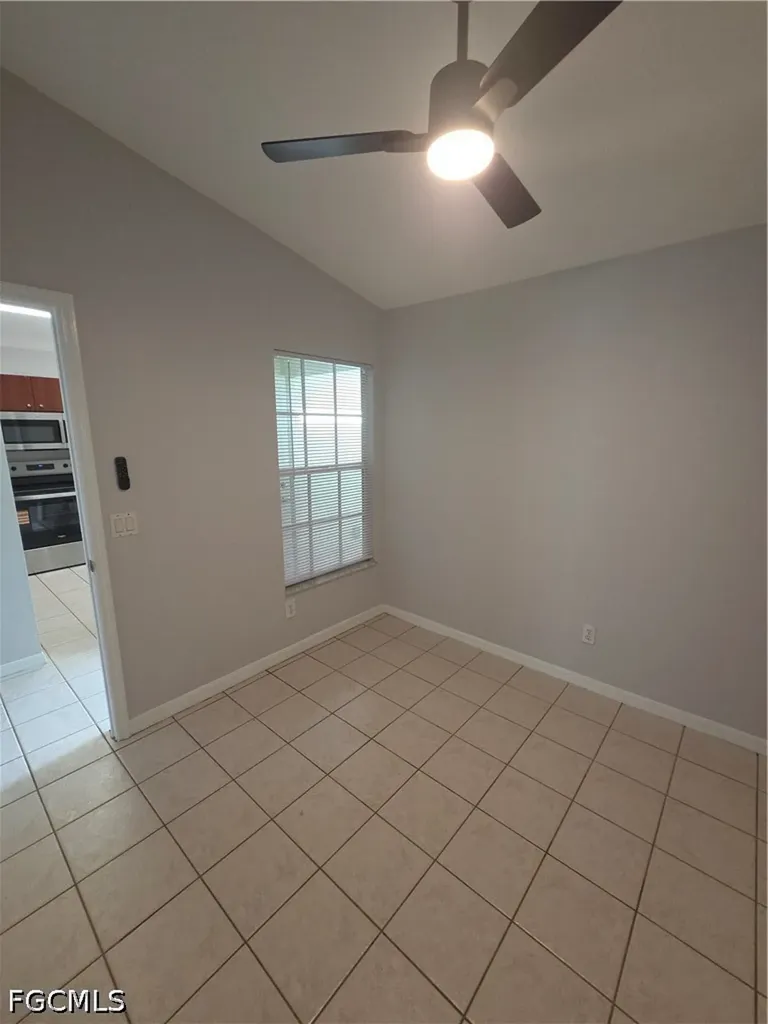 1032 SE 11th Street Cape Coral FL 33990