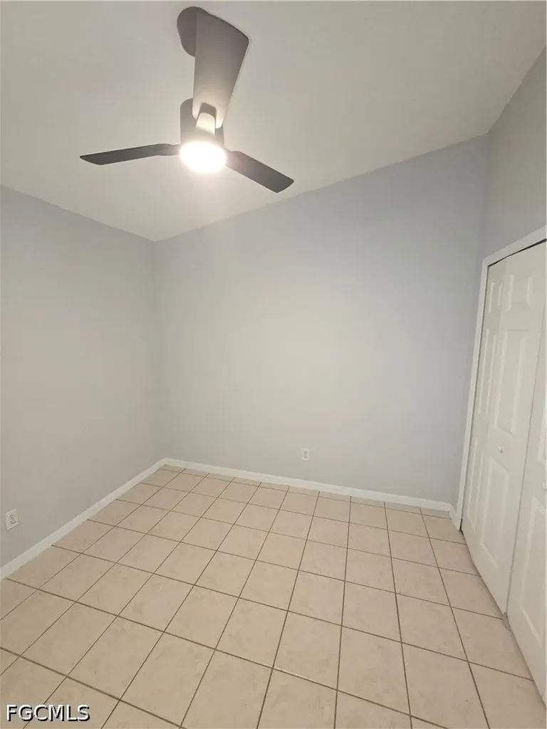 1032 SE 11th Street Cape Coral FL 33990
