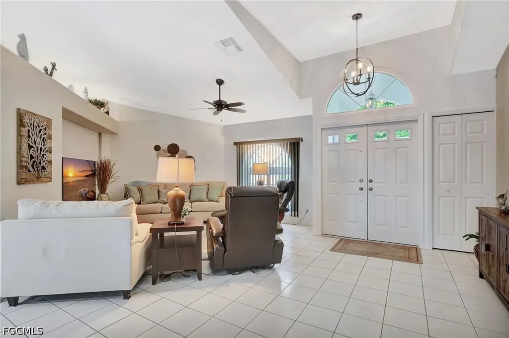 809 Robert Avenue Lehigh Acres FL 33936