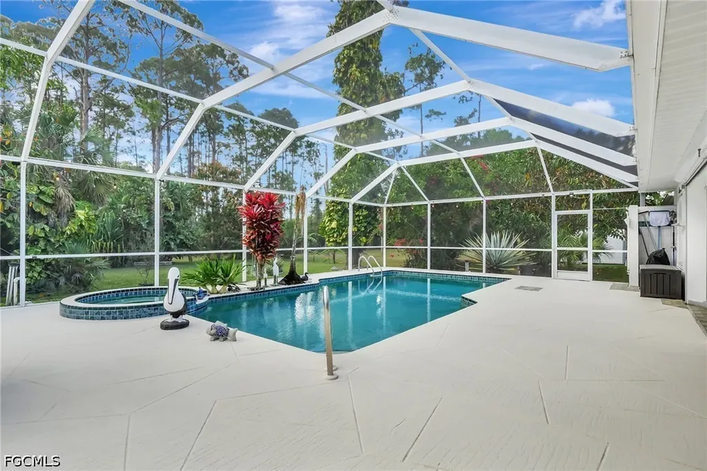 809 Robert Avenue Lehigh Acres FL 33936