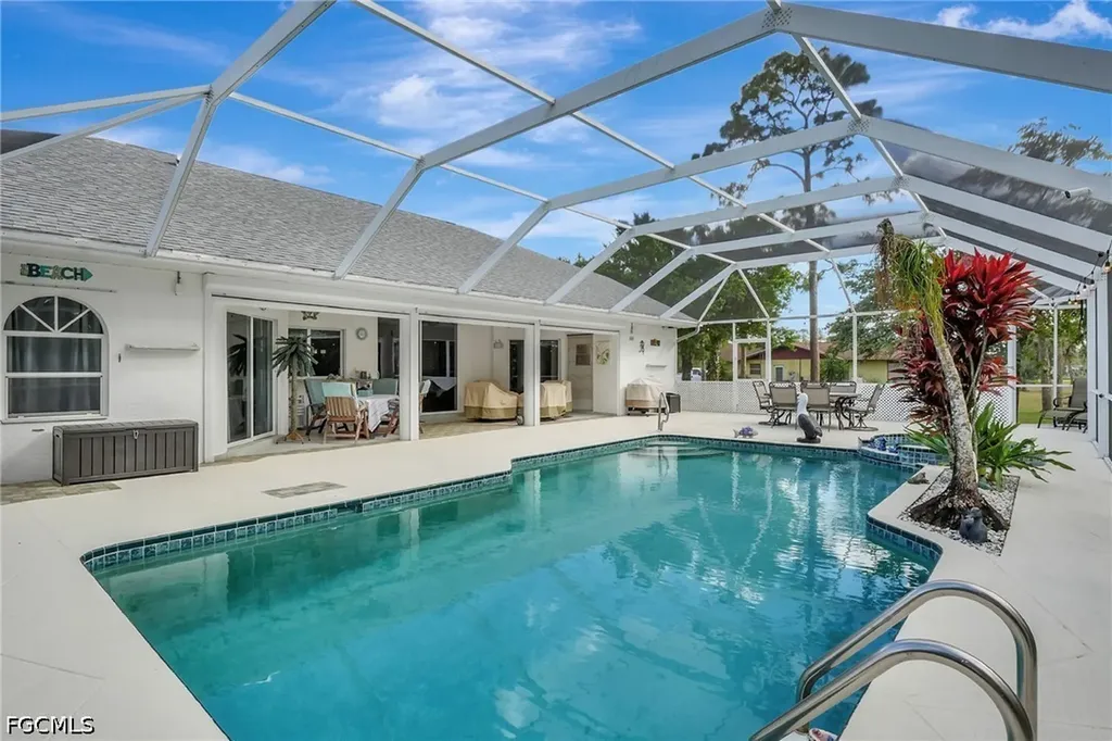 809 Robert Avenue Lehigh Acres FL 33936
