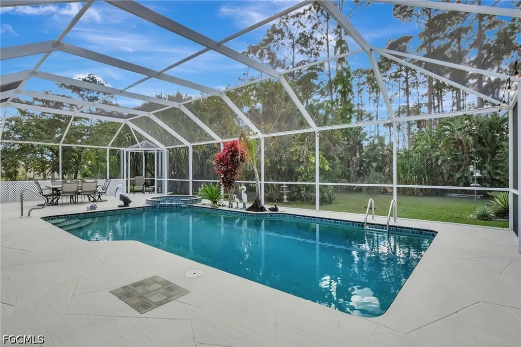 809 Robert Avenue Lehigh Acres FL 33936