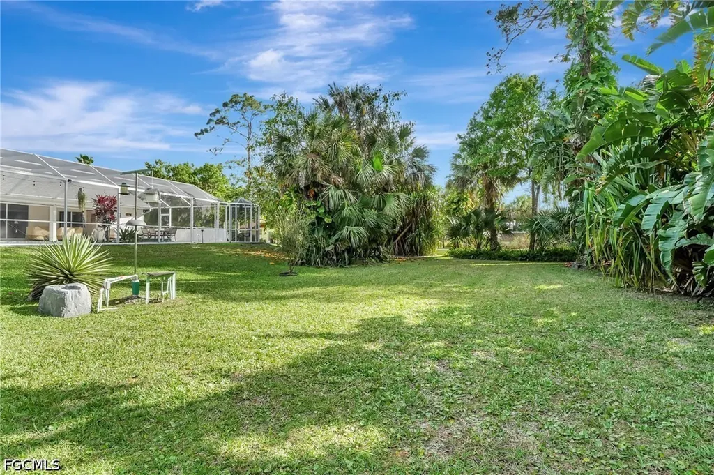 809 Robert Avenue Lehigh Acres FL 33936