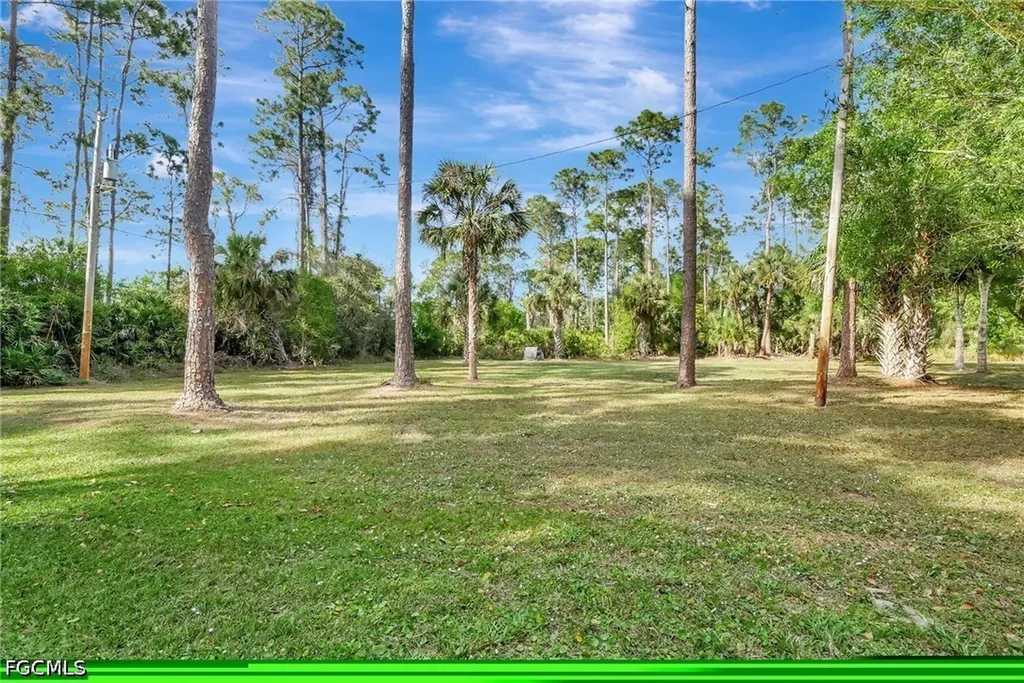 809 Robert Avenue Lehigh Acres FL 33936