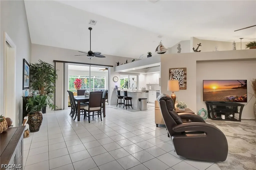 809 Robert Avenue Lehigh Acres FL 33936