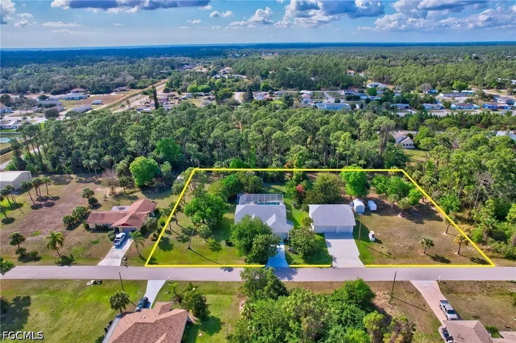 809 Robert Avenue Lehigh Acres FL 33936