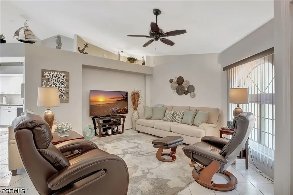 809 Robert Avenue Lehigh Acres FL 33936