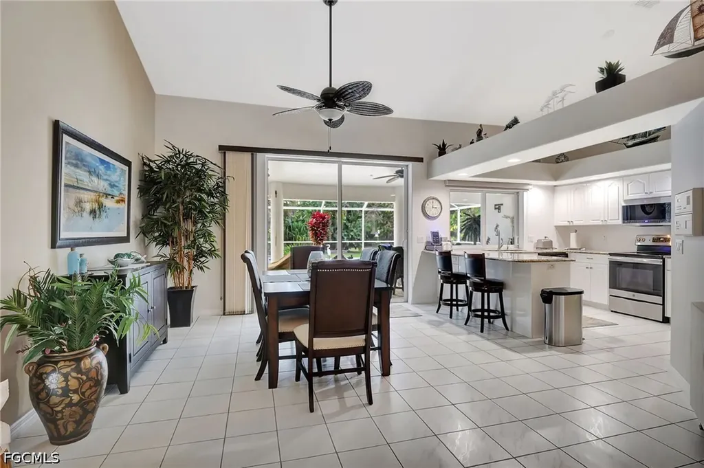 809 Robert Avenue Lehigh Acres FL 33936