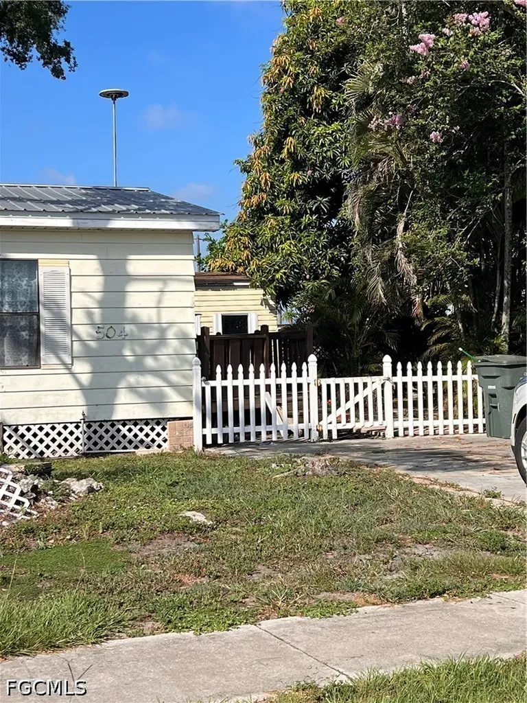 504 Water Oak Avenue Clewiston FL 33440