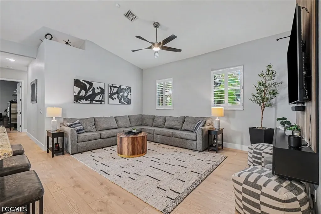 1833 NW 7th Avenue Cape Coral FL 33993