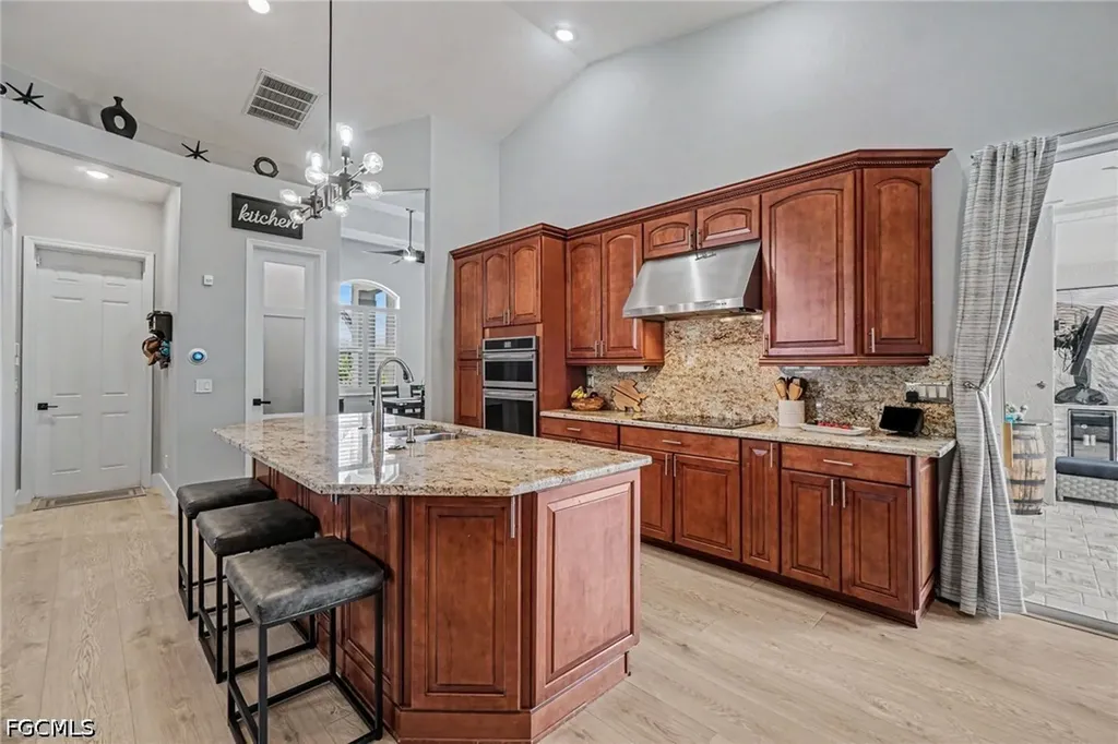 1833 NW 7th Avenue Cape Coral FL 33993