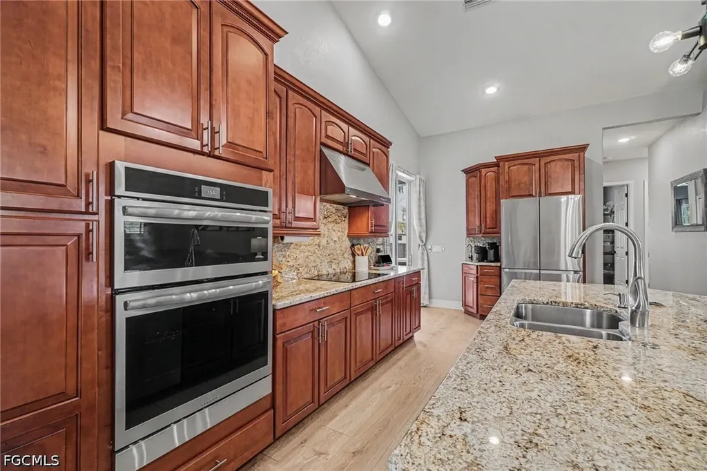 1833 NW 7th Avenue Cape Coral FL 33993