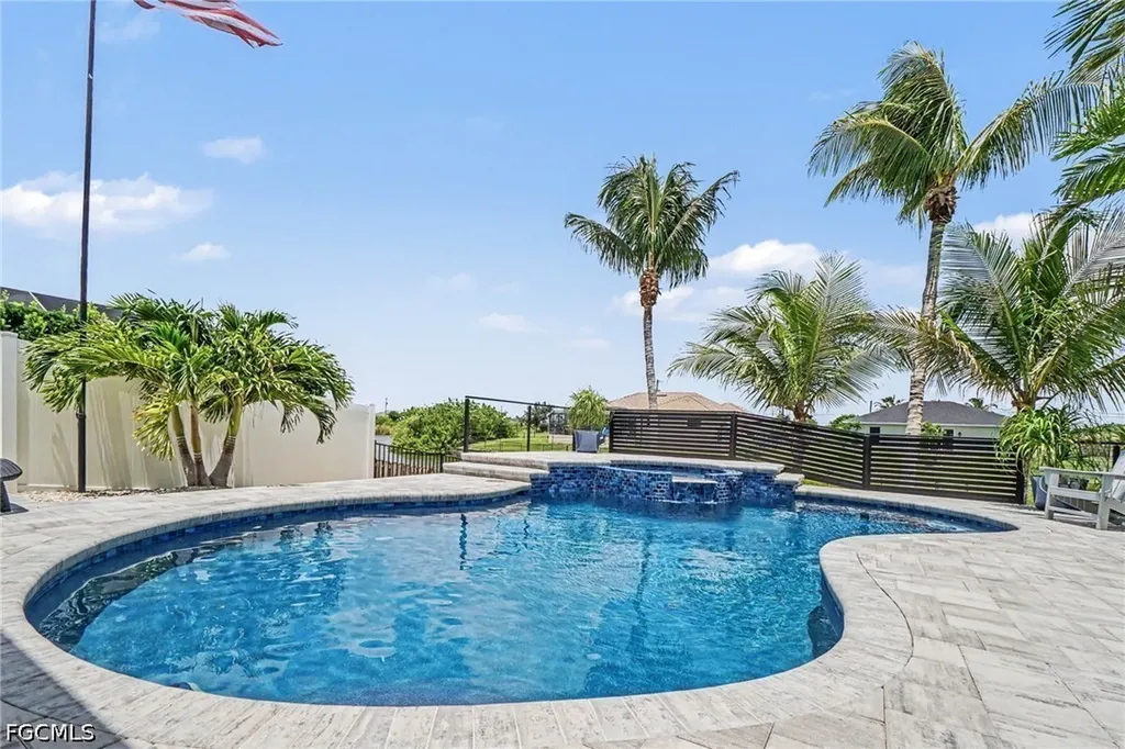 1833 NW 7th Avenue Cape Coral FL 33993