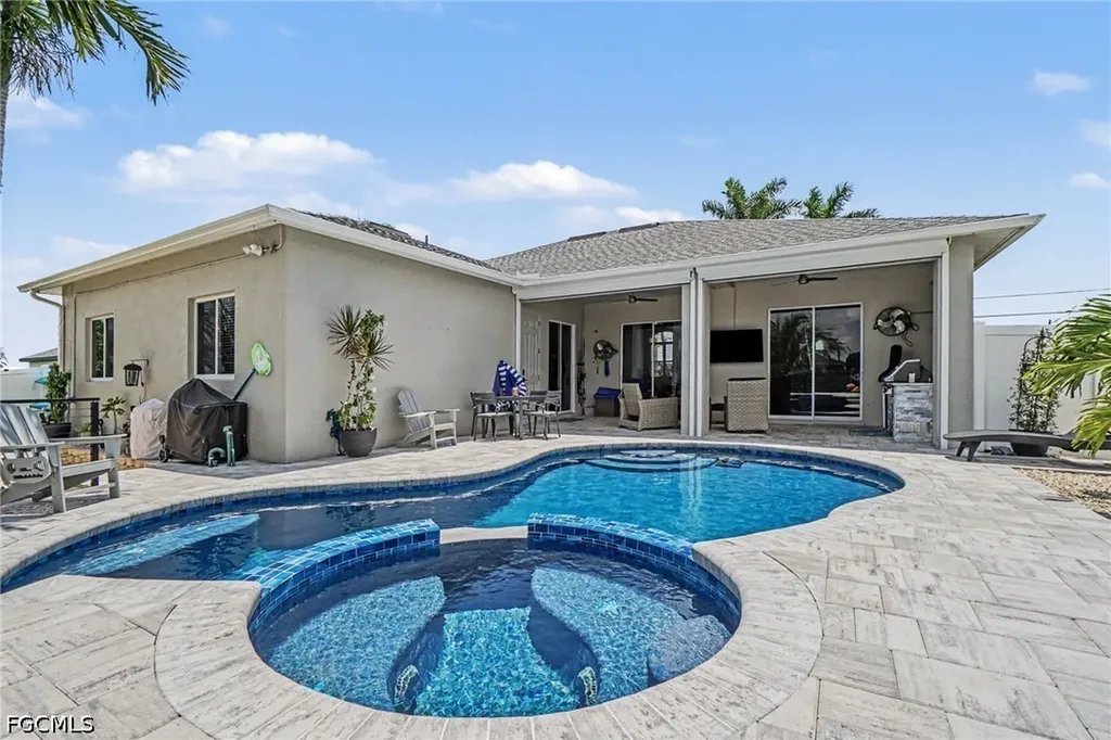 1833 NW 7th Avenue Cape Coral FL 33993