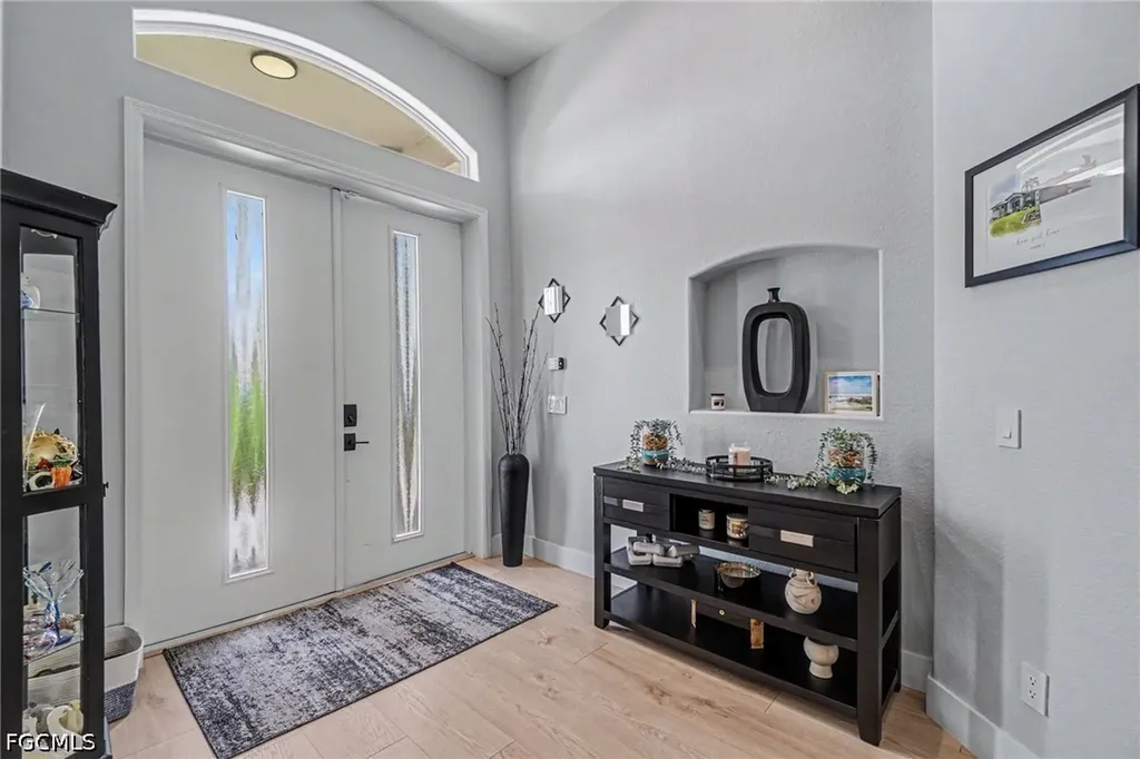1833 NW 7th Avenue Cape Coral FL 33993