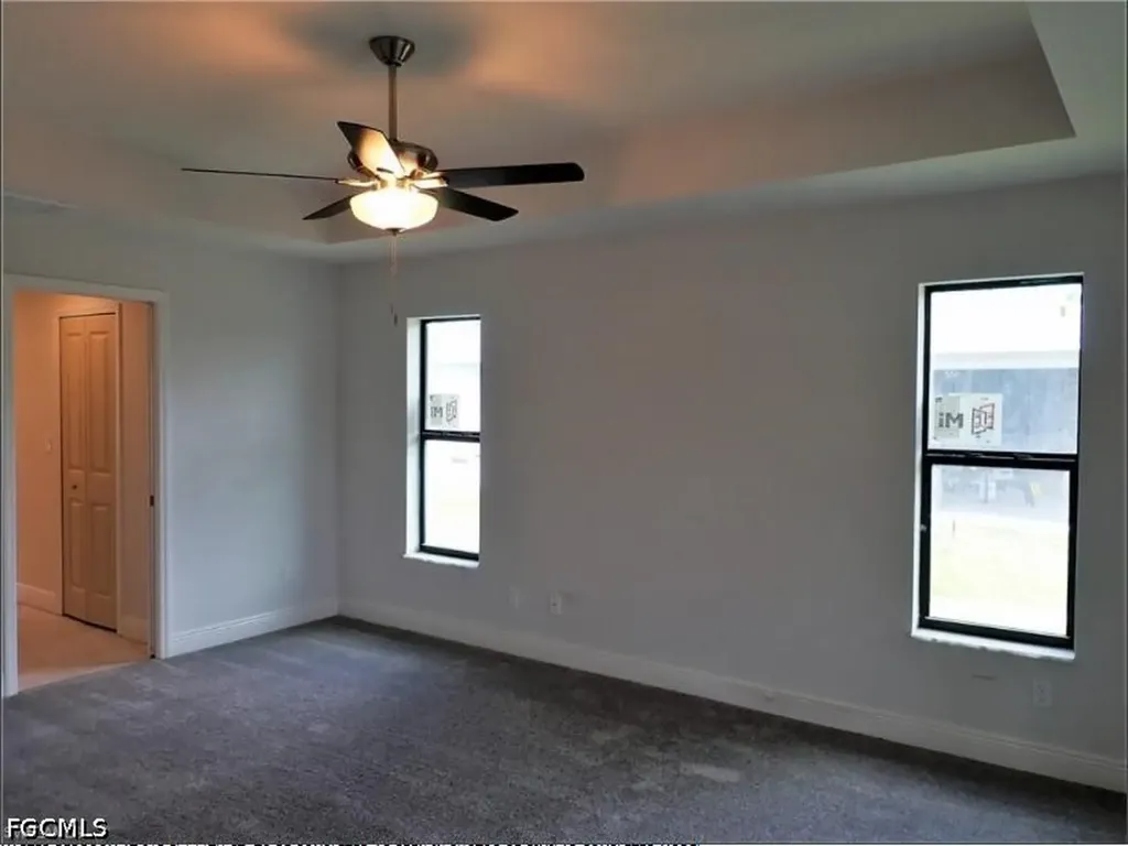 815 SW 11th Court Cape Coral FL 33991