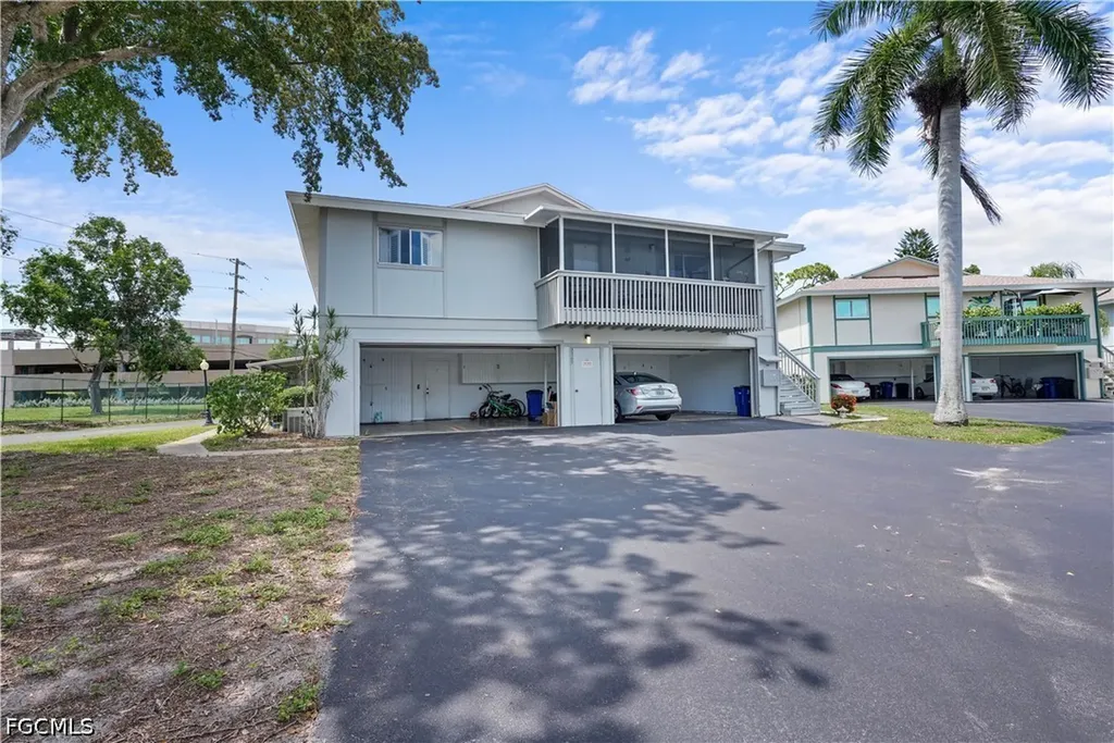 3369 Yukon Circle Fort Myers FL 33907