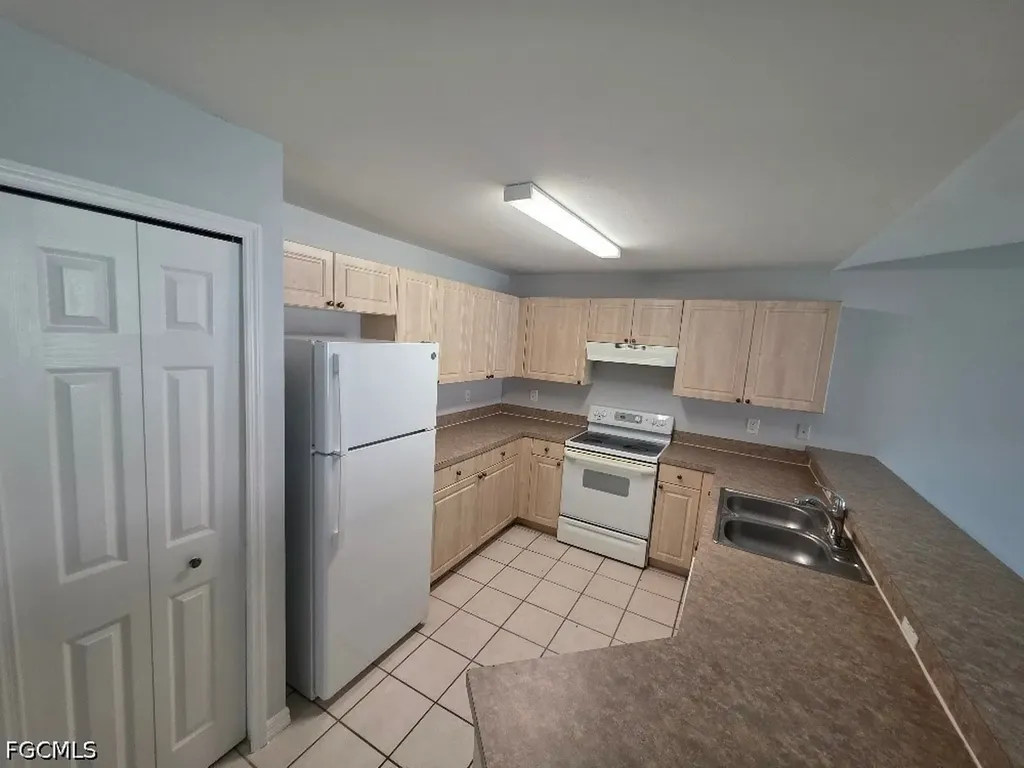 2408 Joe Avenue S Lehigh Acres FL 33973